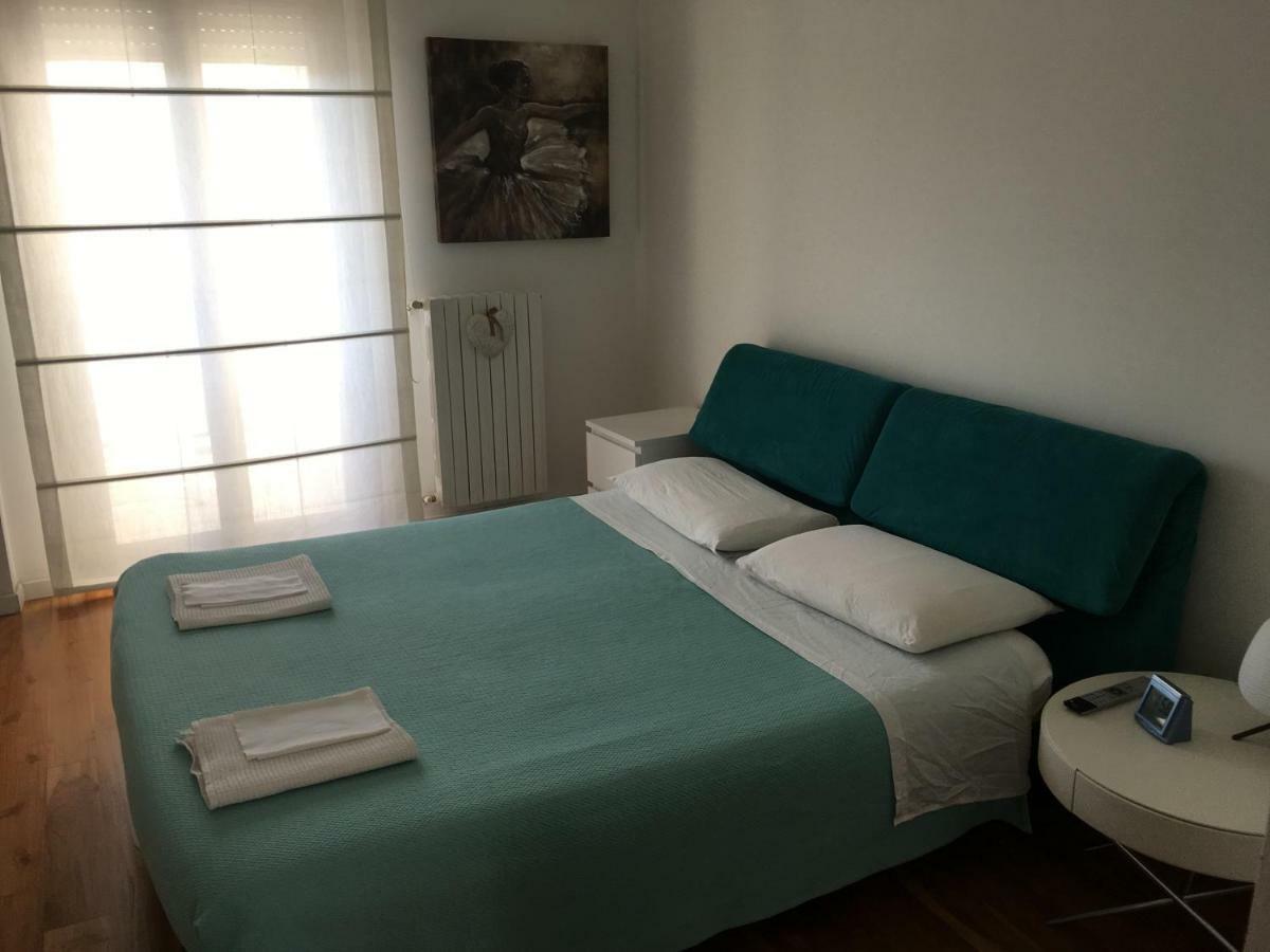 Flowers Apartment Bari Eksteriør billede